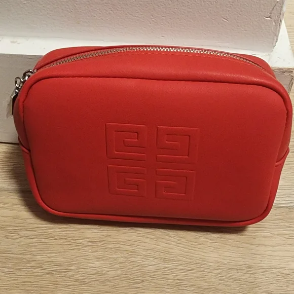 New Givenchy Iconic Logo Red Cosmetic Pouch Zip Clutch Leather Bag New - Picture 2 of 7